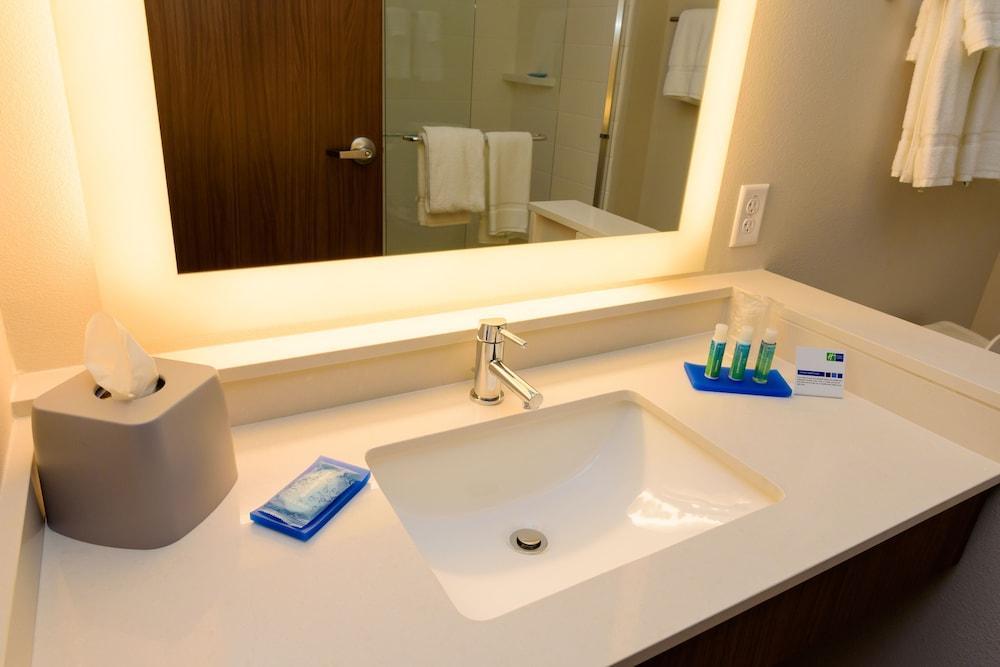 Holiday Inn Express & Suites Mckinney - Frisco East By Ihg Exteriér fotografie